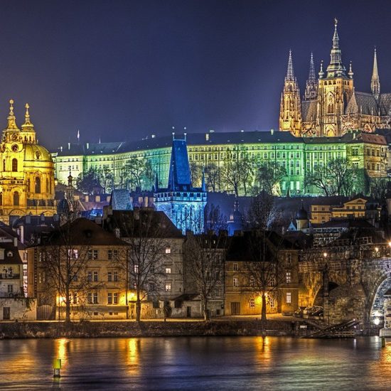 piata de craciun praga cehia _alsys travel